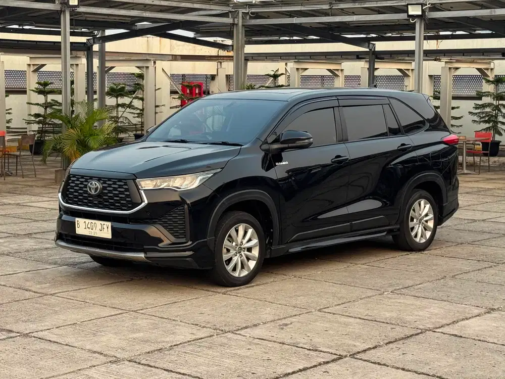 Toyota Kijang Innova Zenix V Hybrid Hev AT matic 2024 / 2025 Ganjil