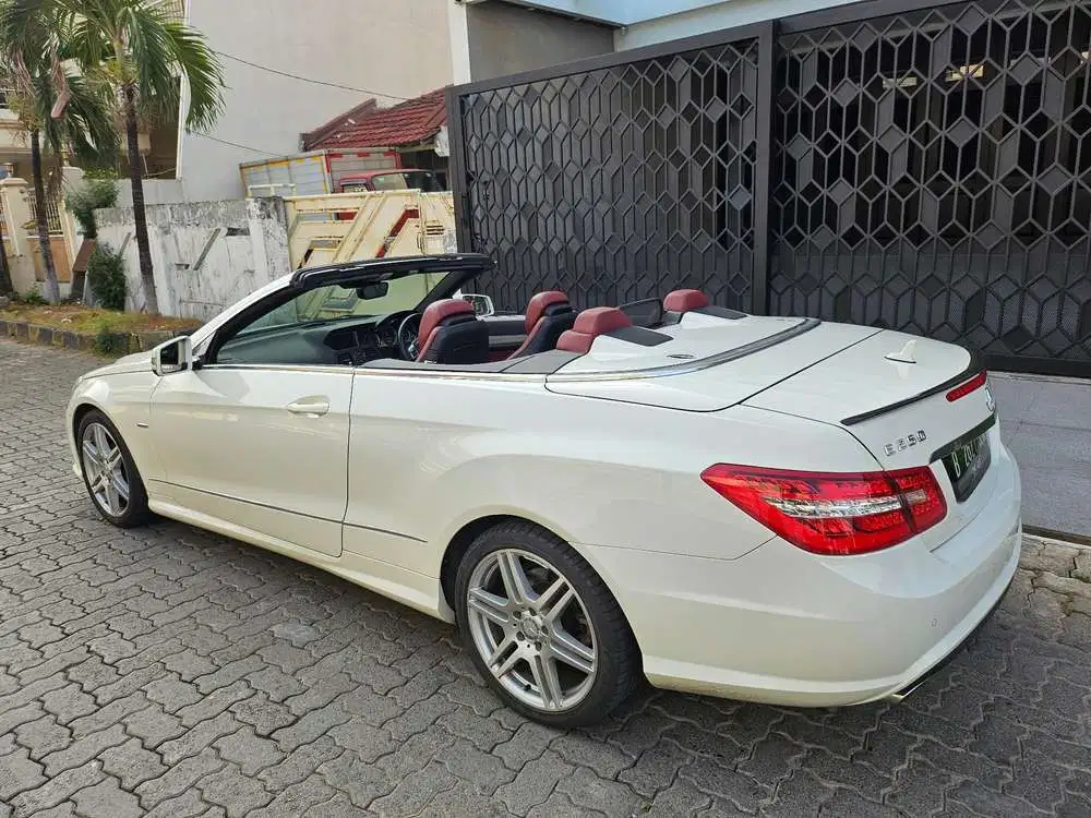 Mercedes-Benz E250 2011 Bensin
