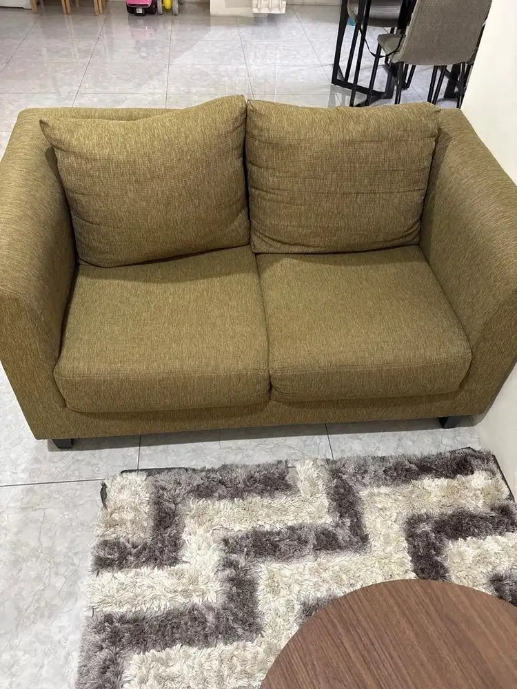 Preloved sofa (4 seats)
