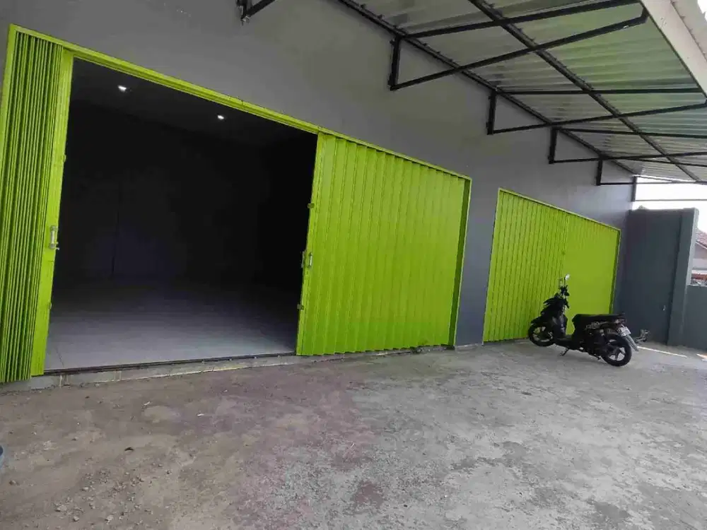 RUKO 2 MUKA FOLDING GATE LEBAR 15 METER LUAS TANAH 156 M SURAT SHM