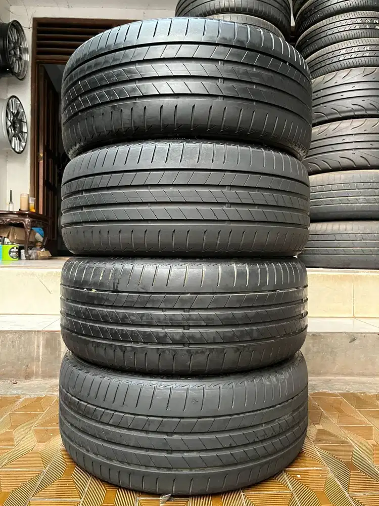 Ban Bridgestone Turanza T005A RFT 225 40 r18 4Pcs