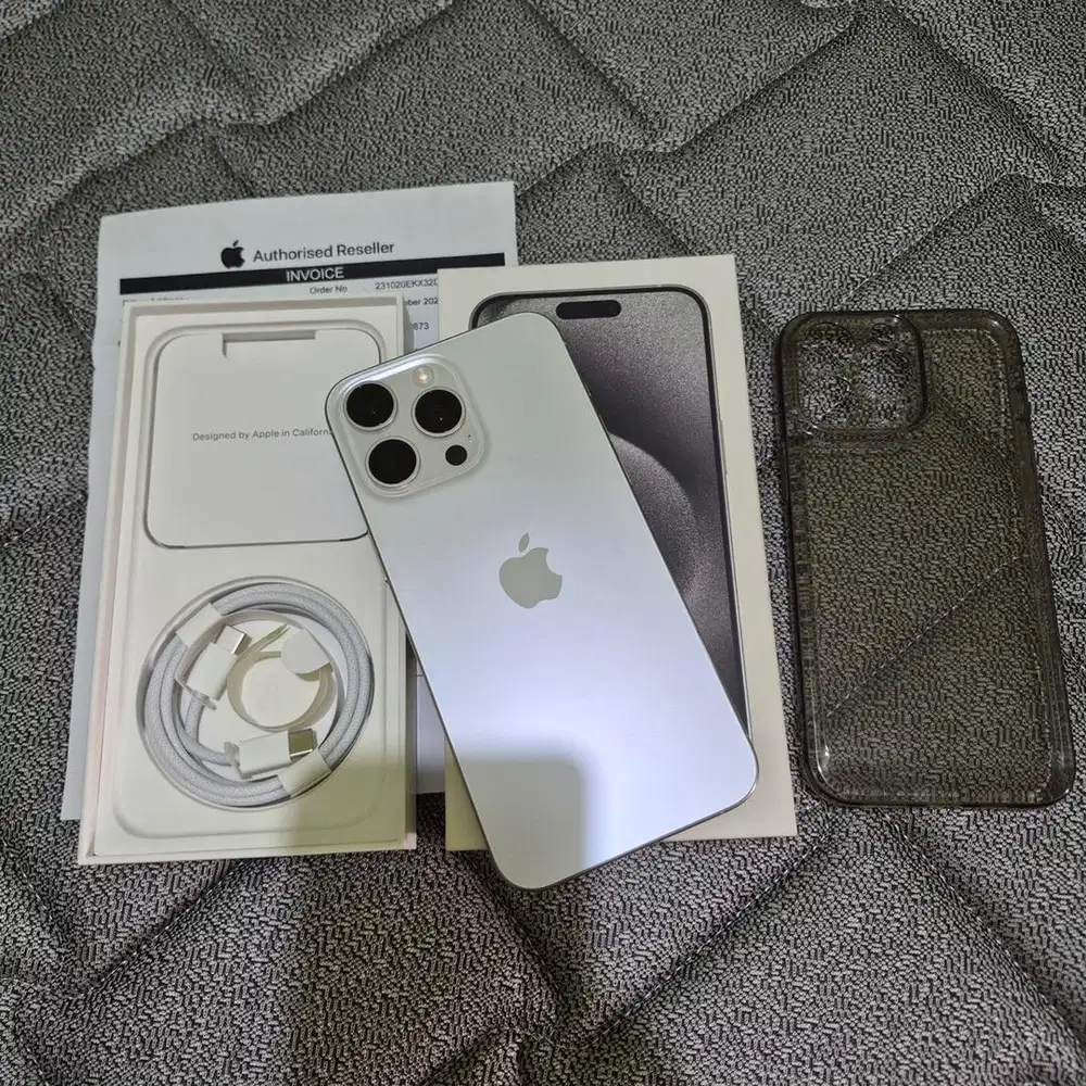 Iphone 15 pro max 256 gb resmi ibox fullset original