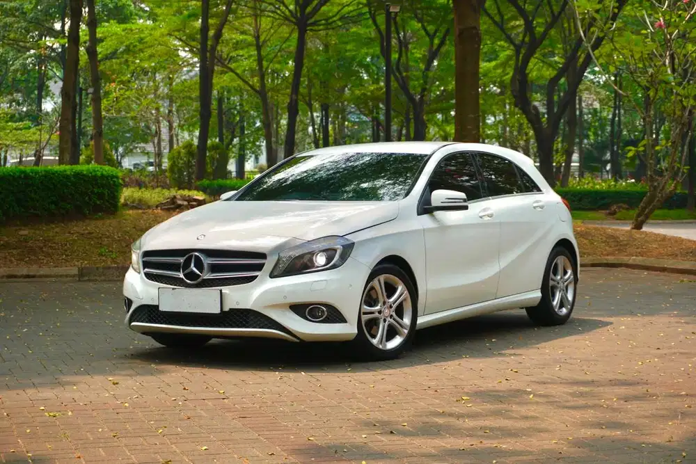 Mercedes-Benz A200 Hatchback W176 CBU 2014