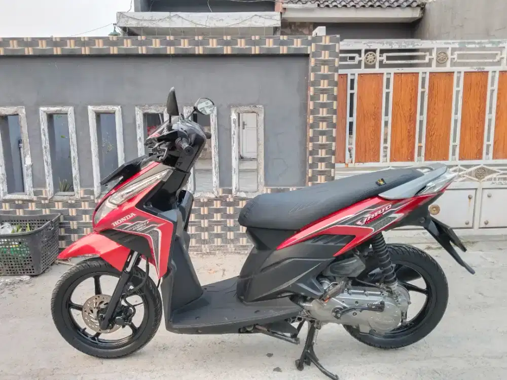 Honda Vario techno tahun 2011 siap pakai di Tangerang