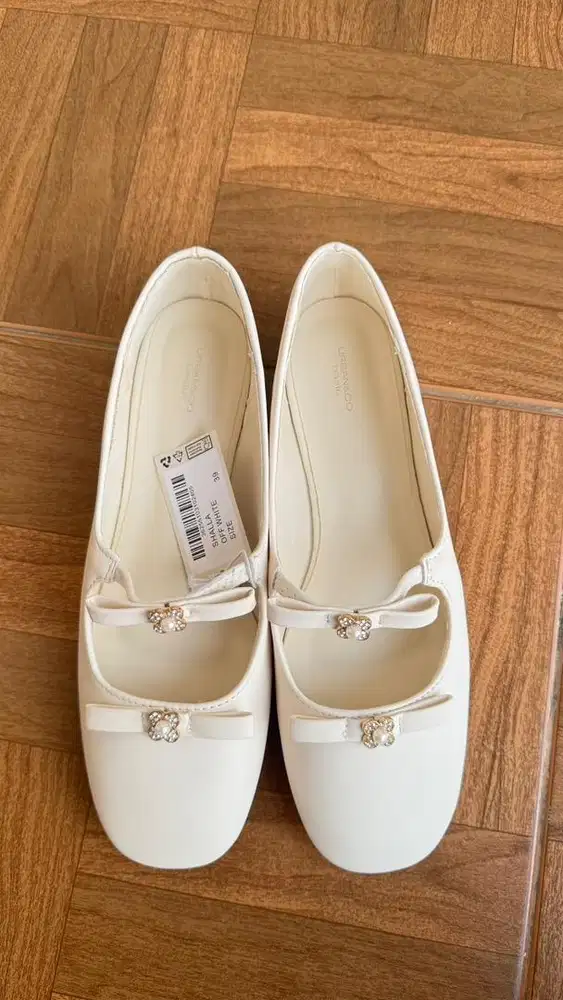 FLATSHOES URBAN N CO (belum pernah dipakai sama sekali)