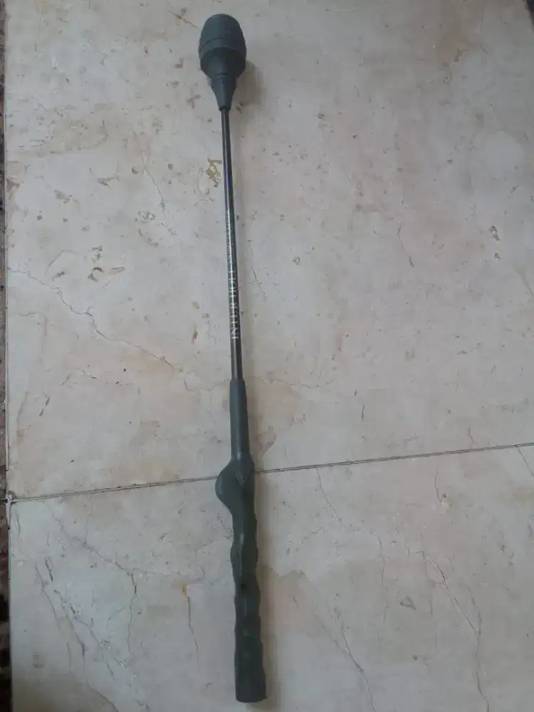 Alat bantu  ayunan stick golf mrek inter HOLLE swing trainer like new
