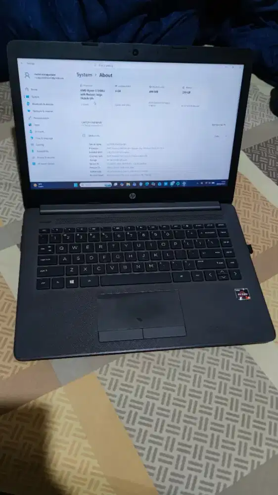 LAPTOP HP AMD Ryzen 3 3300U with Radeon Vega Mobile Gfx