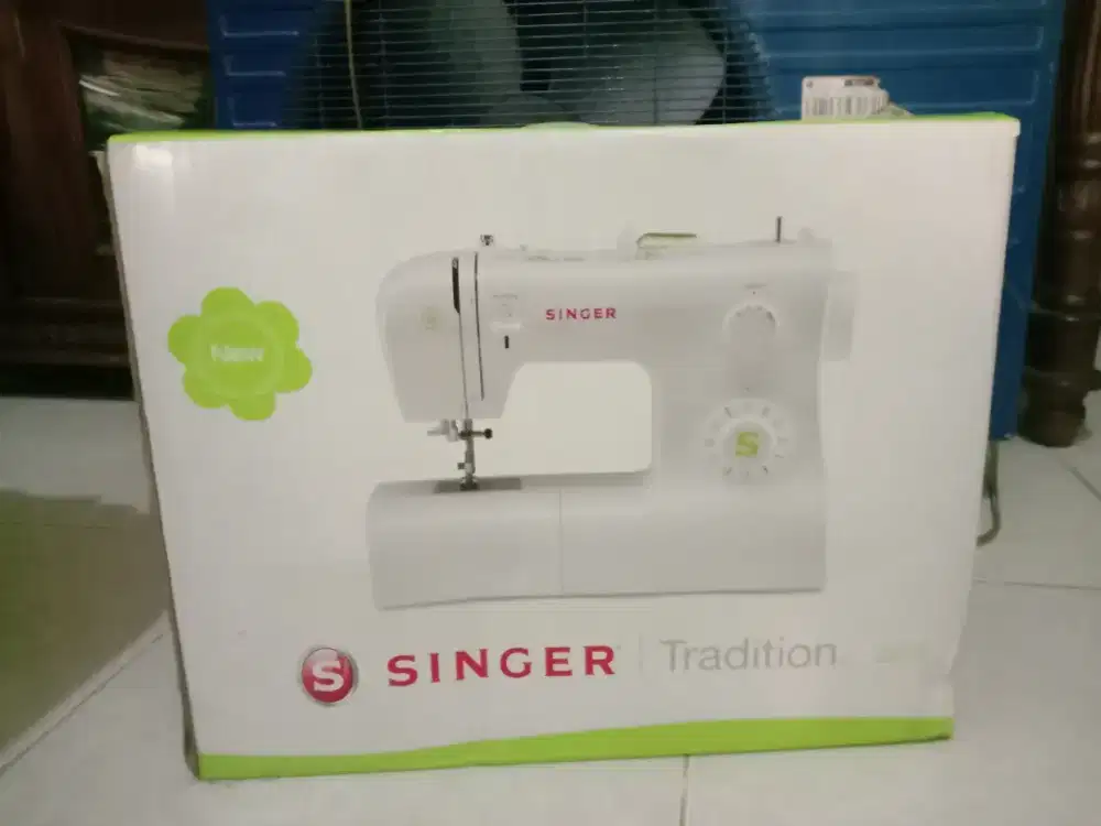 Mesin jahit portable merk singer