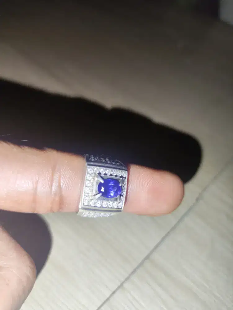 Cincin blue safir