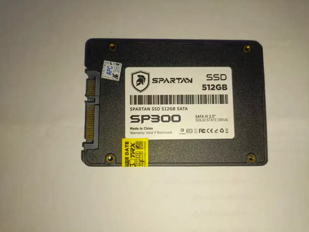 SSD 512 GB ukuran 2,5 inch