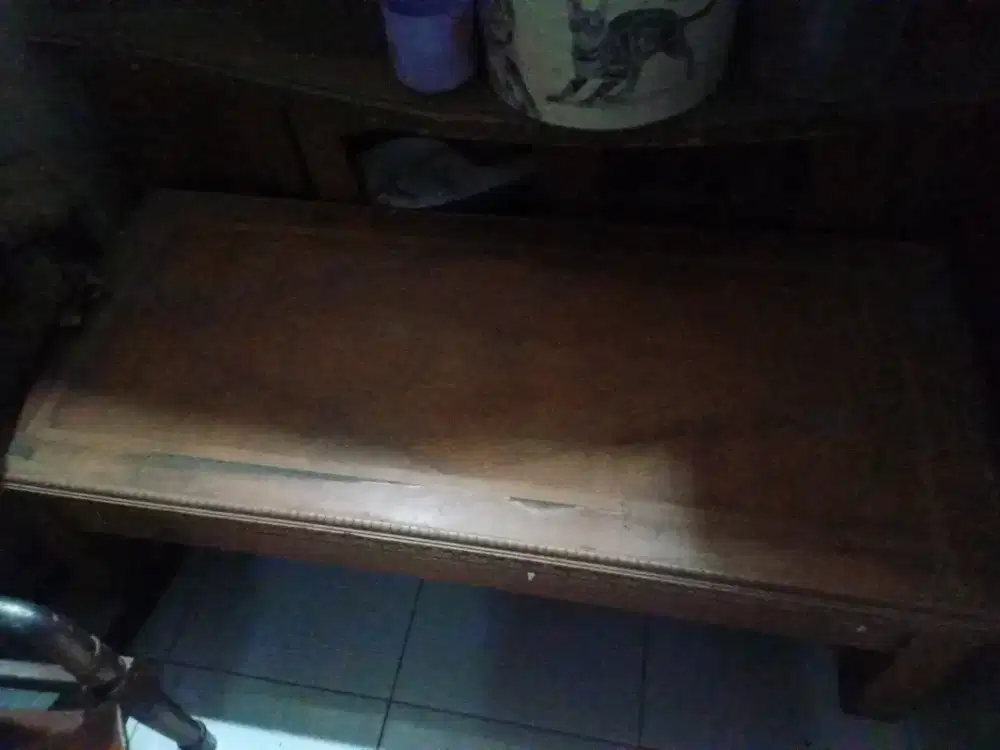 Meja Jati, kuat, kokoh dan Berat