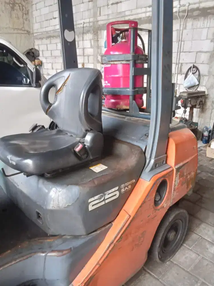 Jual forklift 8fg2,5 trelift