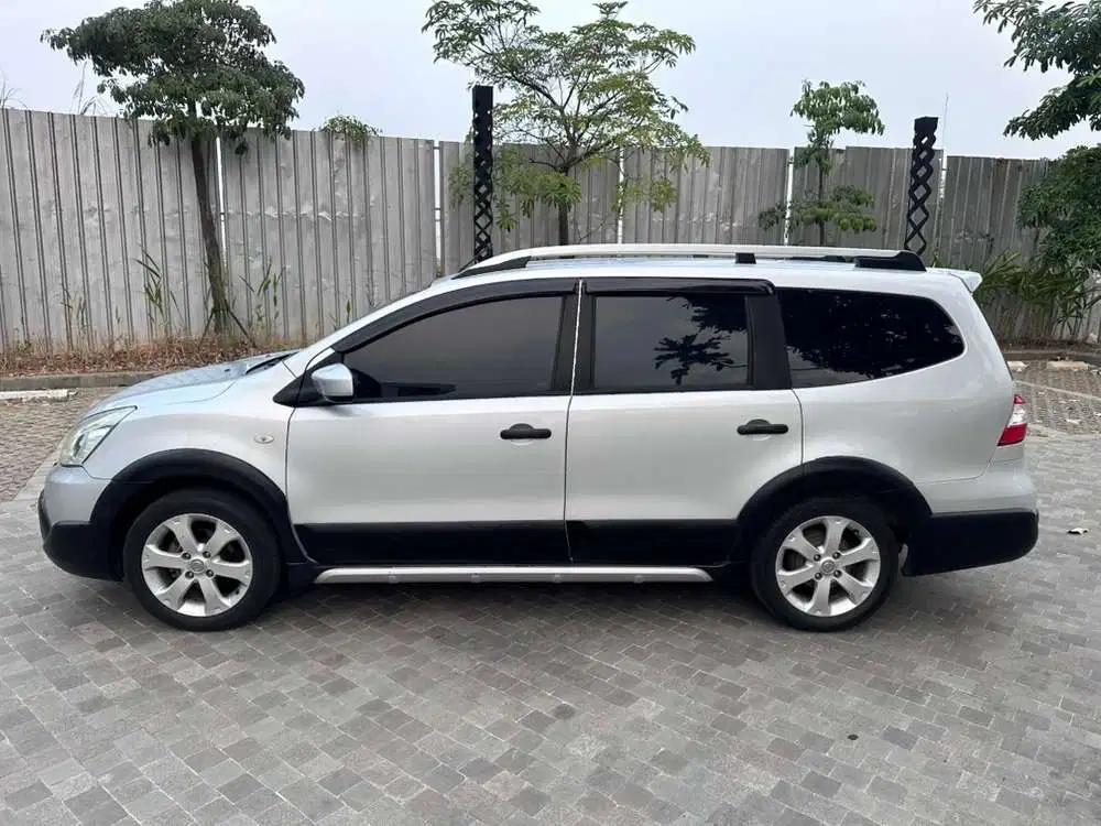 Nissan Grand livina 1.5 X-Gear 2013