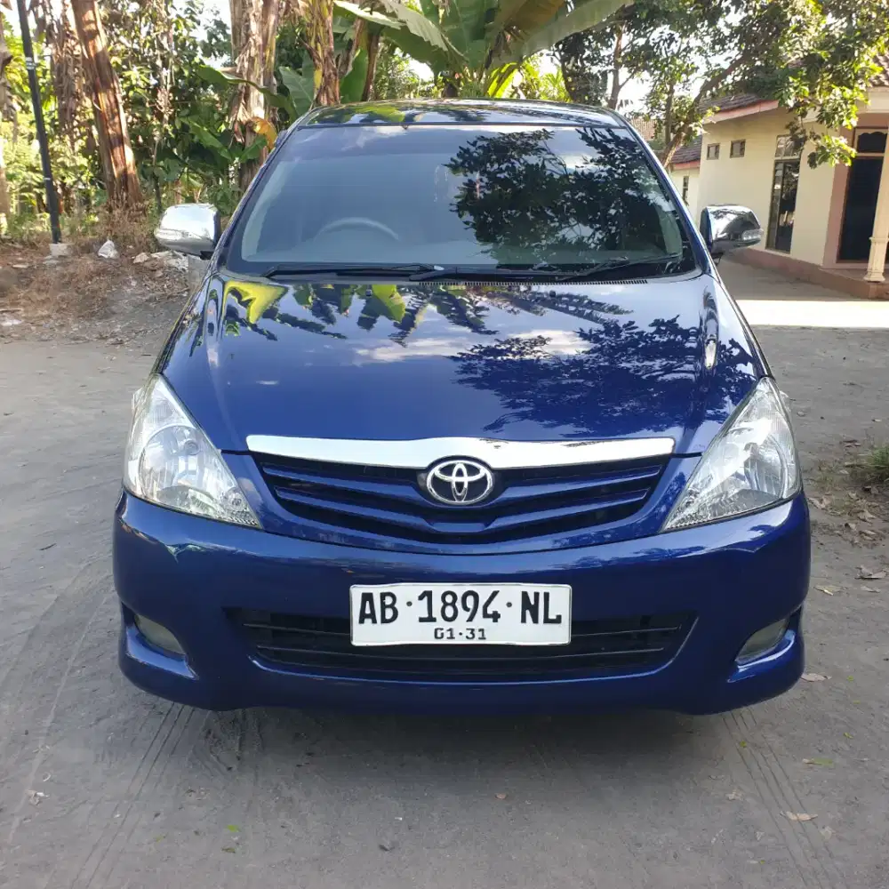 Kijang innova G solar