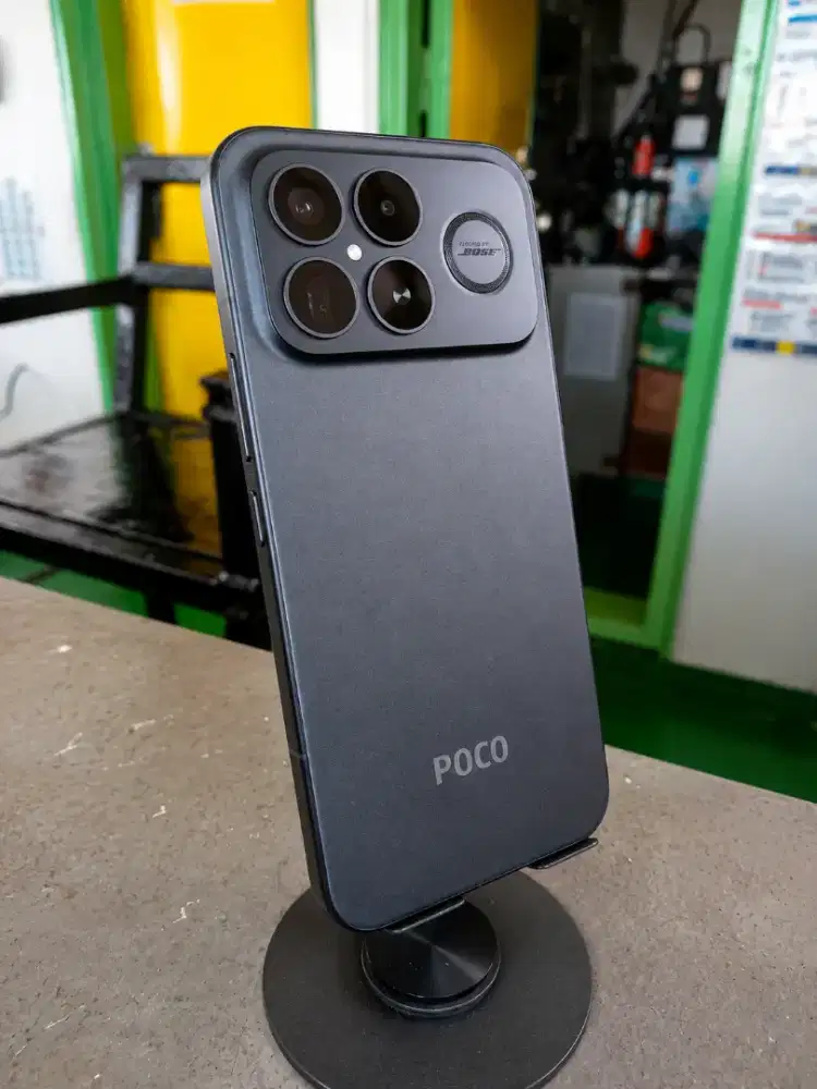 Poco F8 Ultra 16/512 Hitam