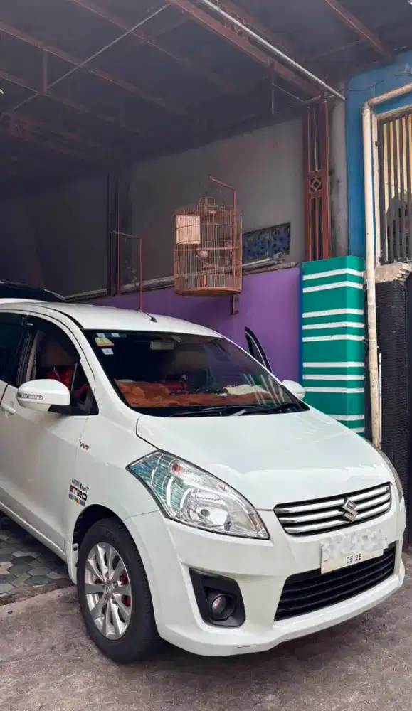 Sale...sale..Mobil suzuki ertiga gx mt 1400cc warna putih