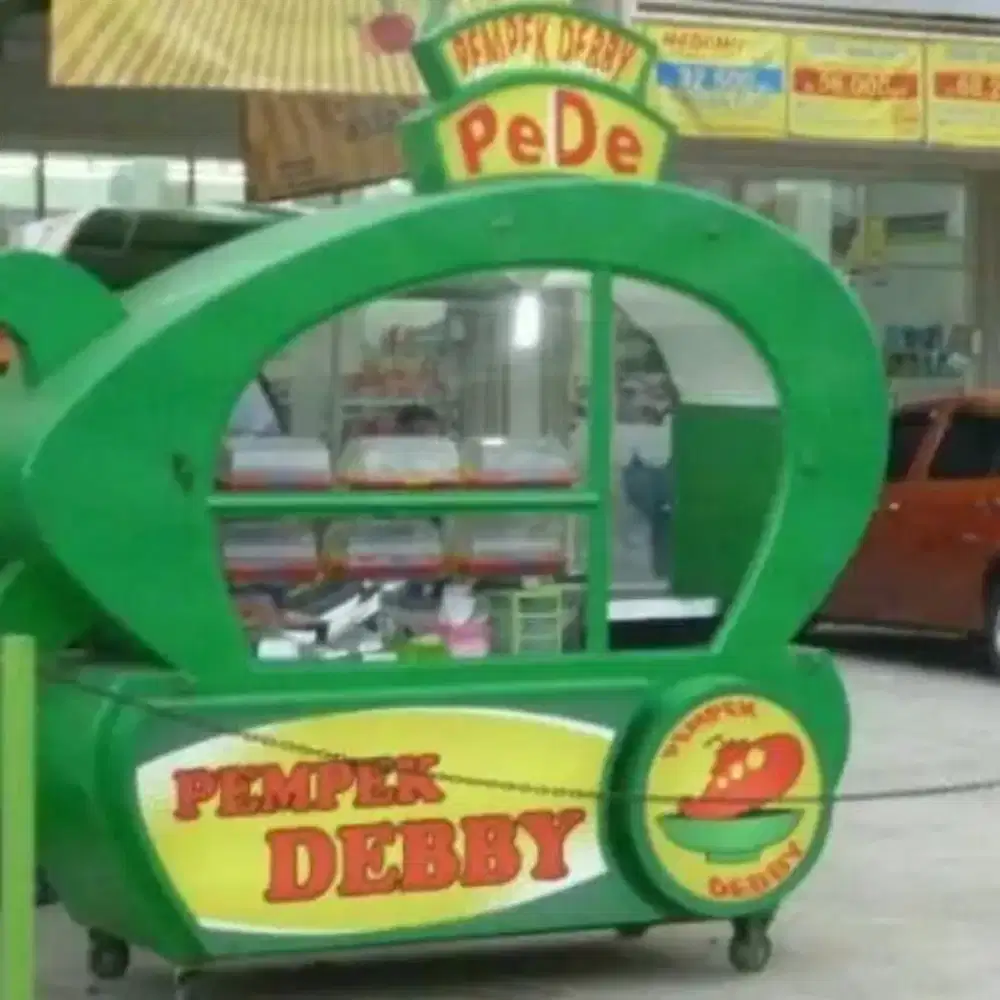 Di butuhkan karyawan/wati untuk jaga outlet pempek debby
