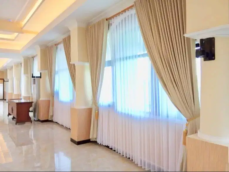 Jasa Pasang Gorden Custom Wallpaper Dinding 3D Gordyn Hordeng Korden