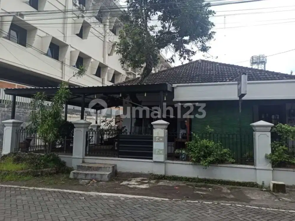 *Dijual Rumah Kost An* Lokasi Strategis, Posisi Hook, Samping Persis Universitas Atmajaya, dan Ada Upn Juga