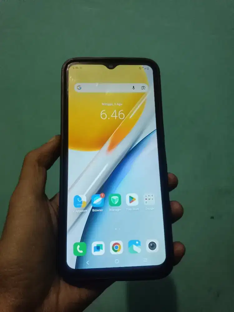 Vivo y18 ram 4/64 Gb batang hp only