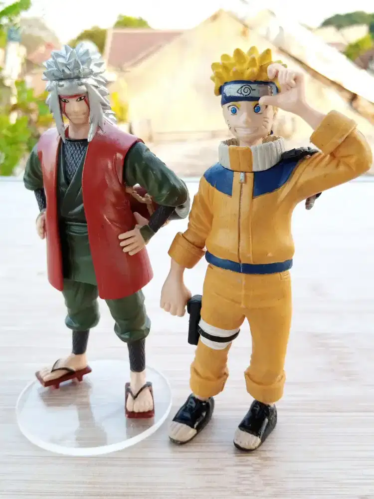 Paket 2 Mainan Figure Ninja Sanin Jiraiya & Naruto Toys Bekas