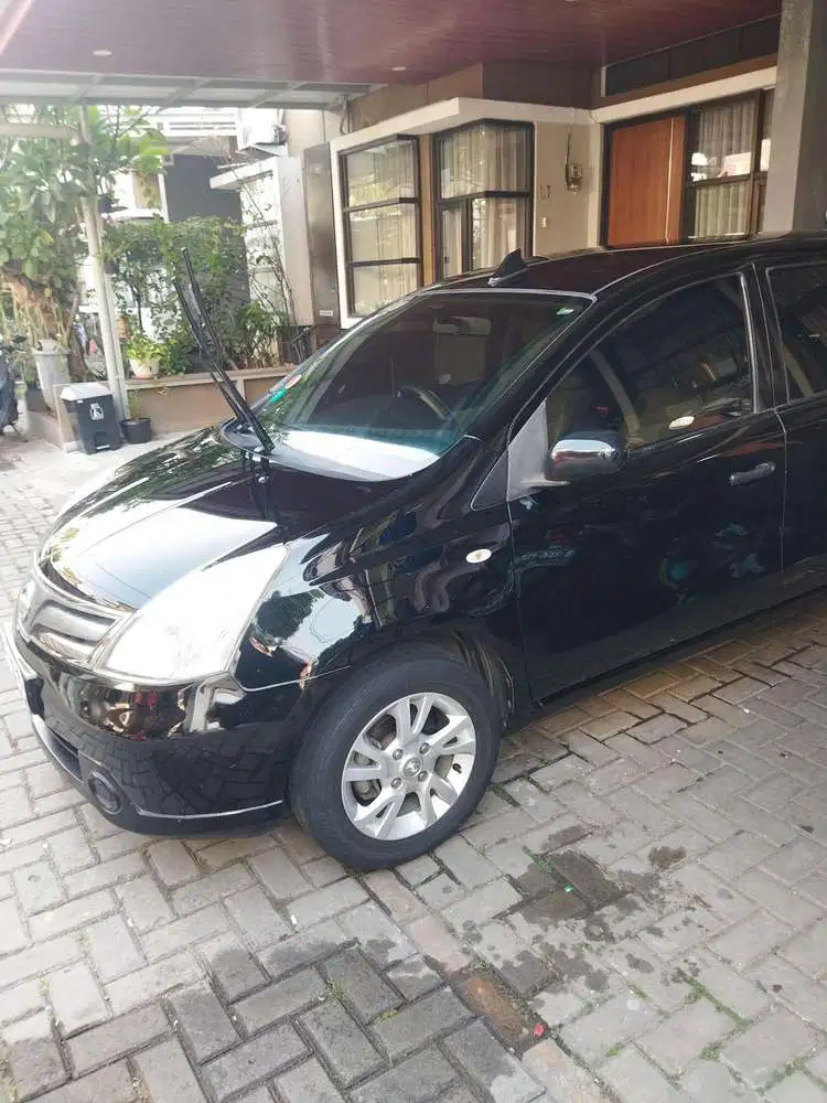 Nissan Livina 2012 Bensin