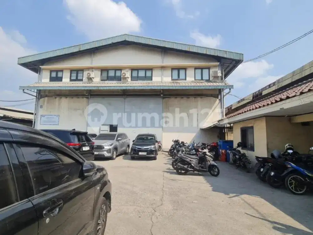 Dijual Cepat Gudang di Pluit Selatan Raya Bagus di Pinggir Jalan Raya Utama Uk5015
