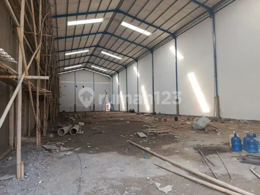 Gudang Laksana Uk Tanah 15X62 (930M2) Siap Pakai Dekat Bandara Akses Tol Pik2