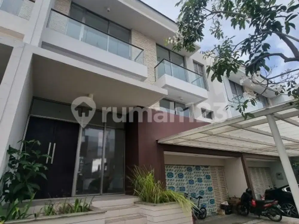 Rumah Pik2 Cluster Terdepan View Danau Uk 10X25 Hadap Timur