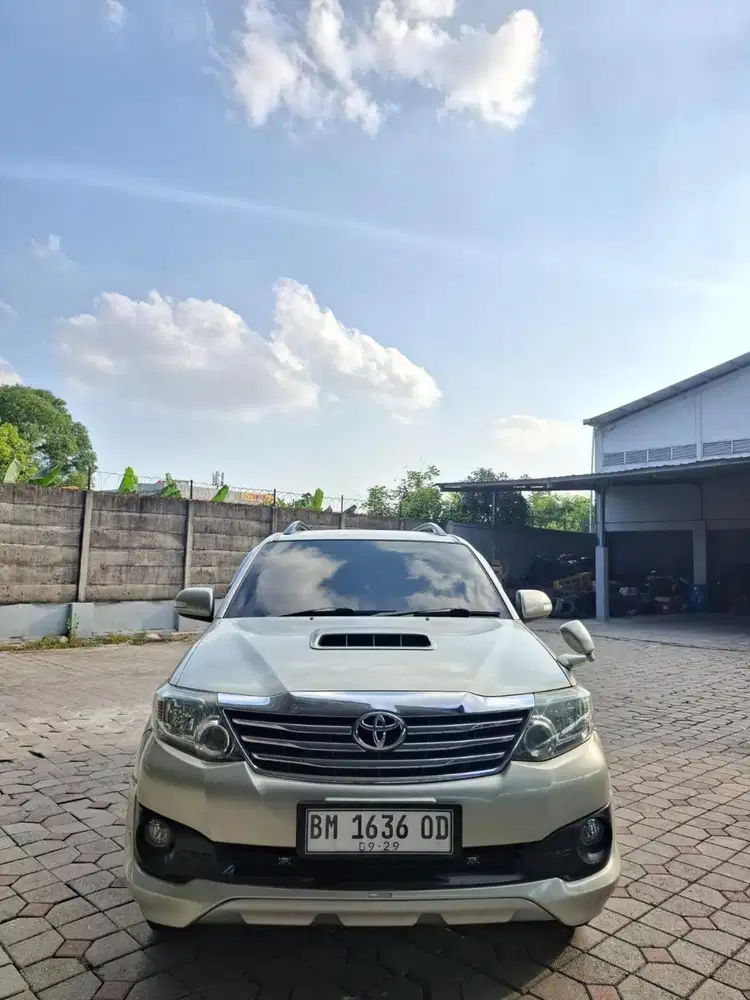Fortuner 2013 G TRD VNT matic. Km 110rb
