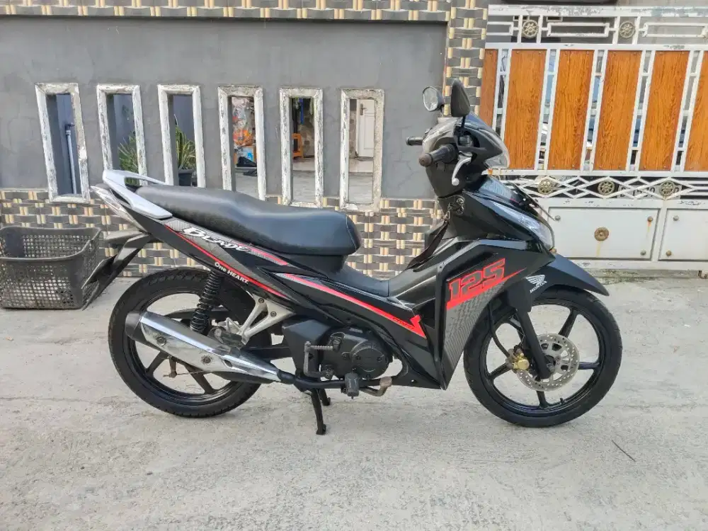 Honda Blade 125cc thn 2014 di Tangerang