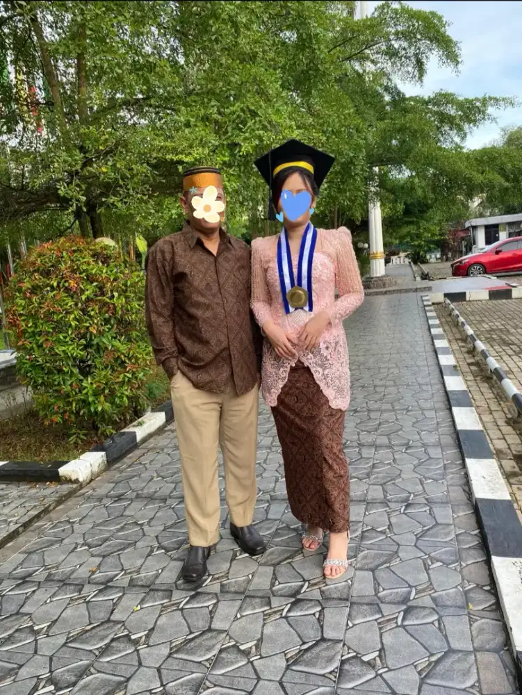 KEBAYA WISUDA / TUNANGAN COUPLE