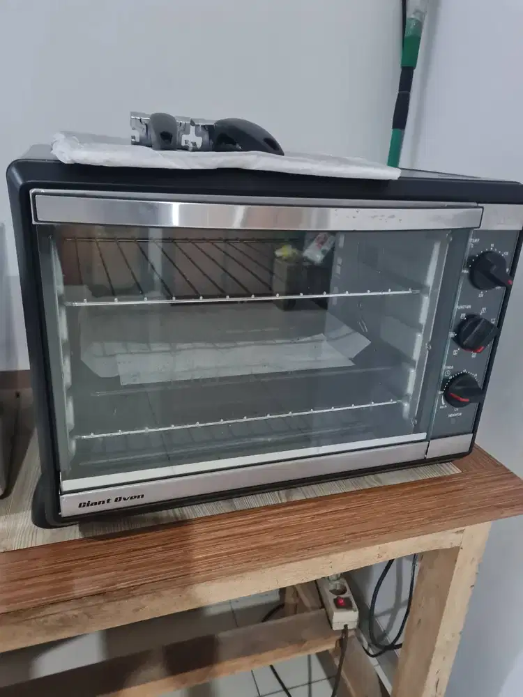 Oven listrik merek Oxone 52L 1600watt 90%