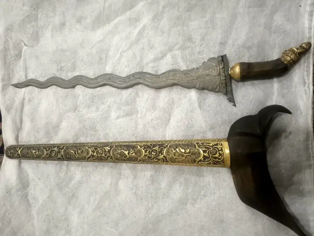 Keris semar petak Luk 13