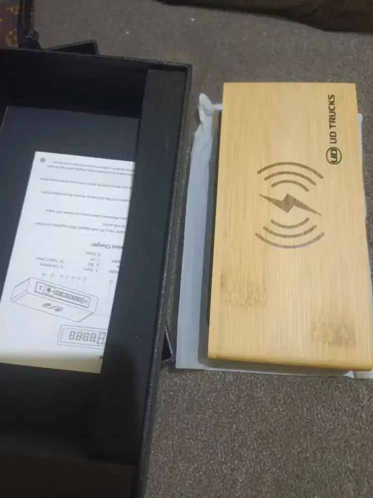 Wireless Charging Clock
