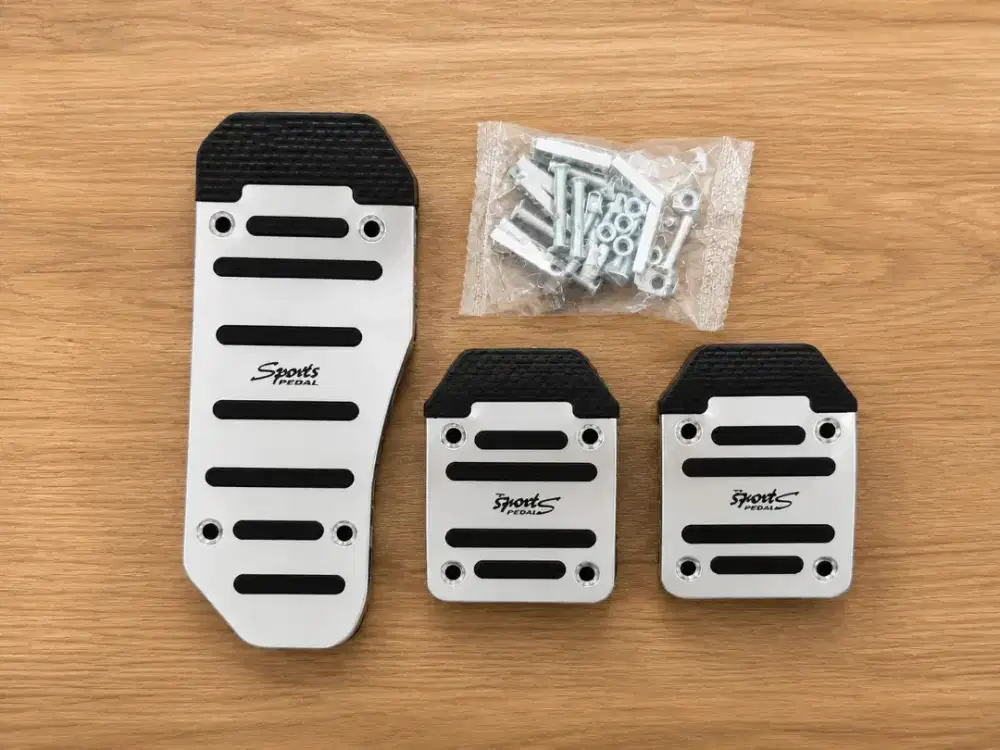 Set Pedal Mobil Sports 3PCS Aluminium Universal + Baut & Bracket