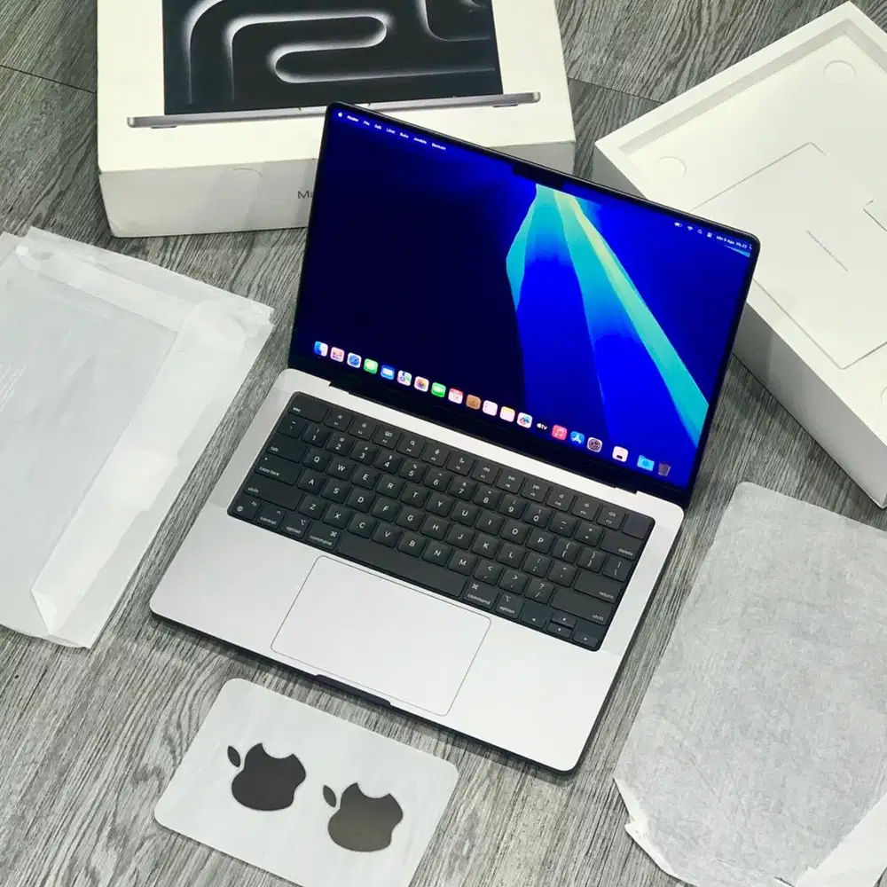 MACBOOK PRO M3 8GB/512GB LENGKAP ORIGINAL