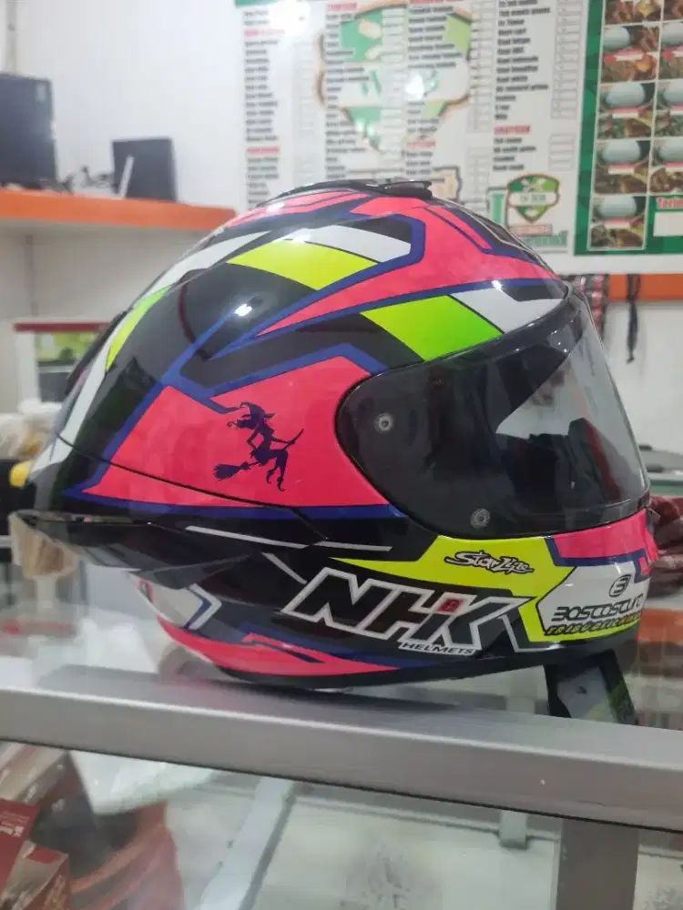 Helm NHK mark I GP Edition (size L)