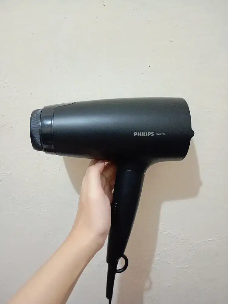 Hairdryer PHILIPS 1600W