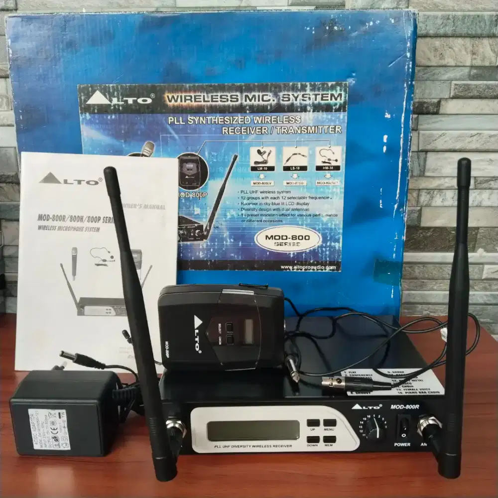 Wireless premium dari Alto Professional seri MOD-800R.