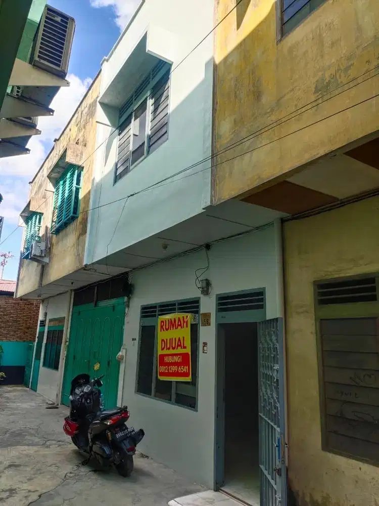 Rumah Posisi Strategis