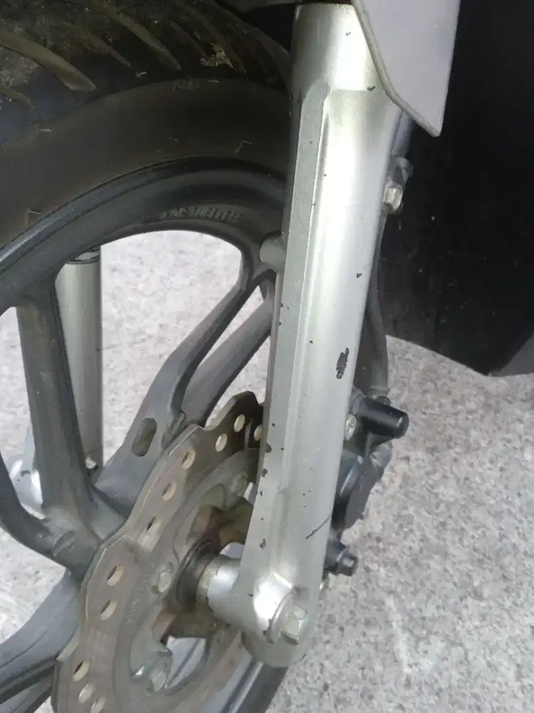 Dijual sok depan Vario 150 ORI