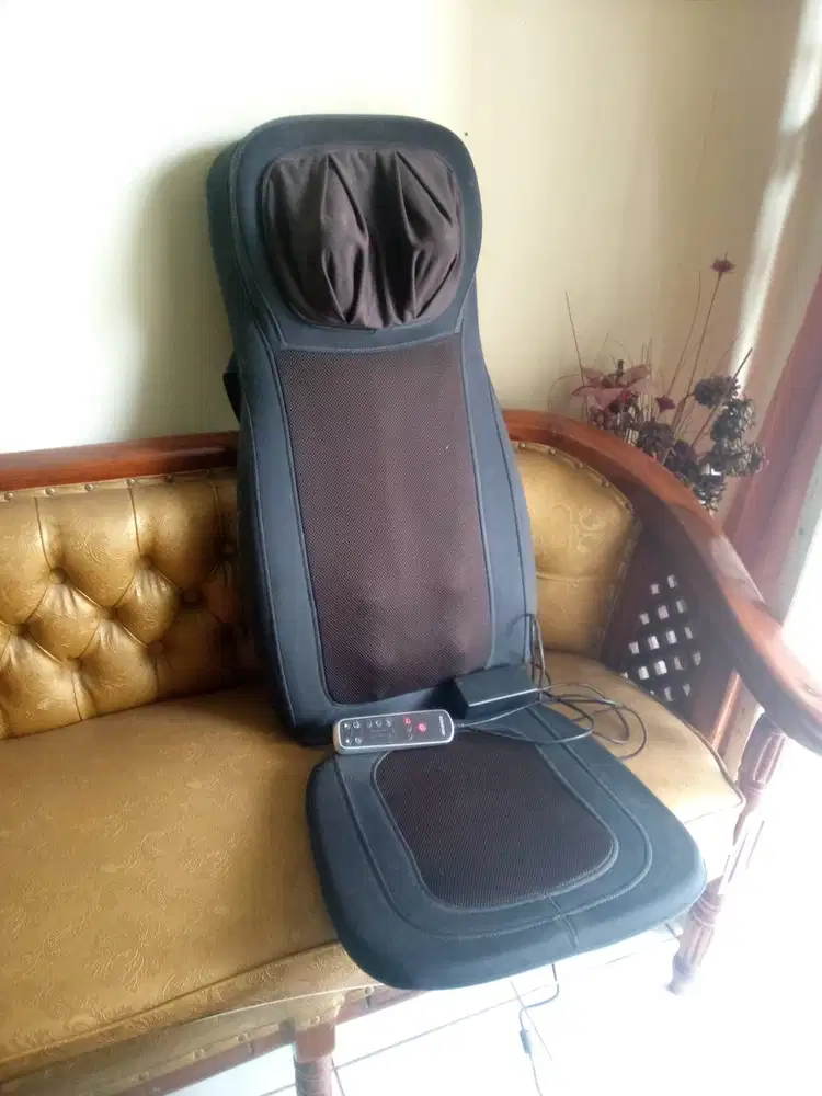 Kursi pijat advance