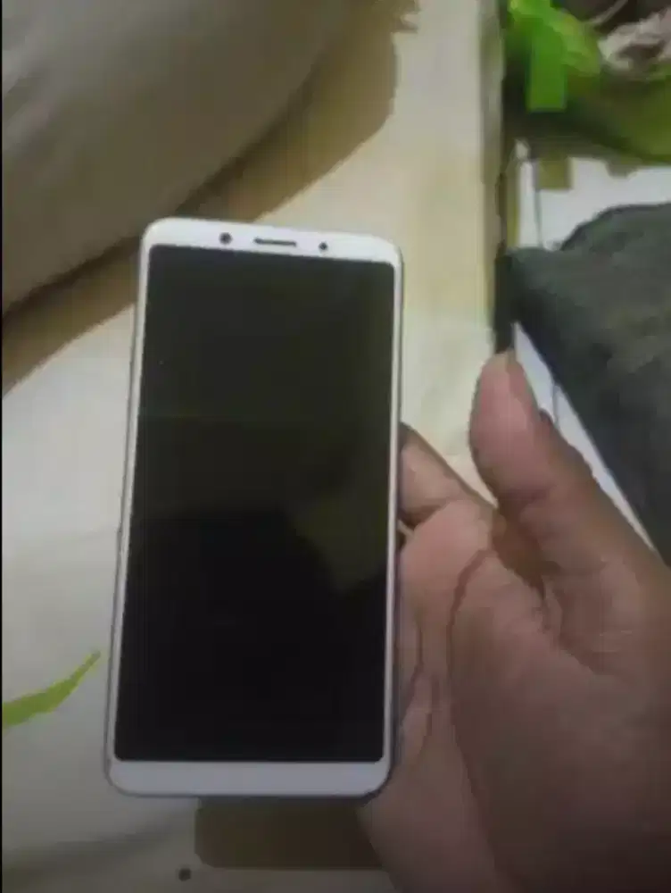Oppo F5 3/32 Minus