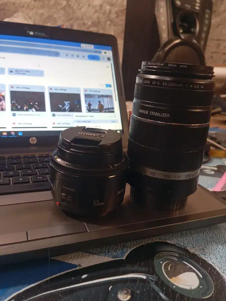Lensa tele 55-250 & lensa fix 50mm 1.8 kondisi sesuai postingan