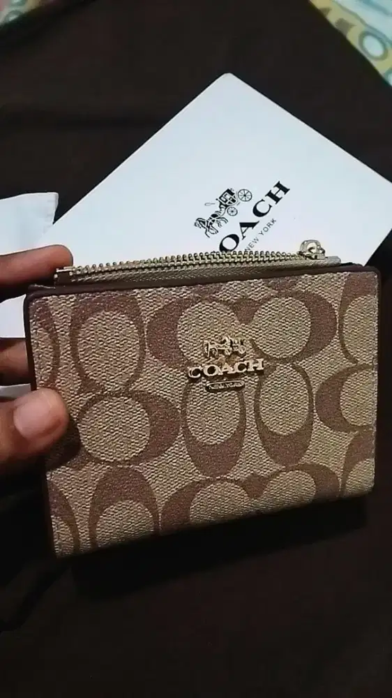 wallet coach, brown colour