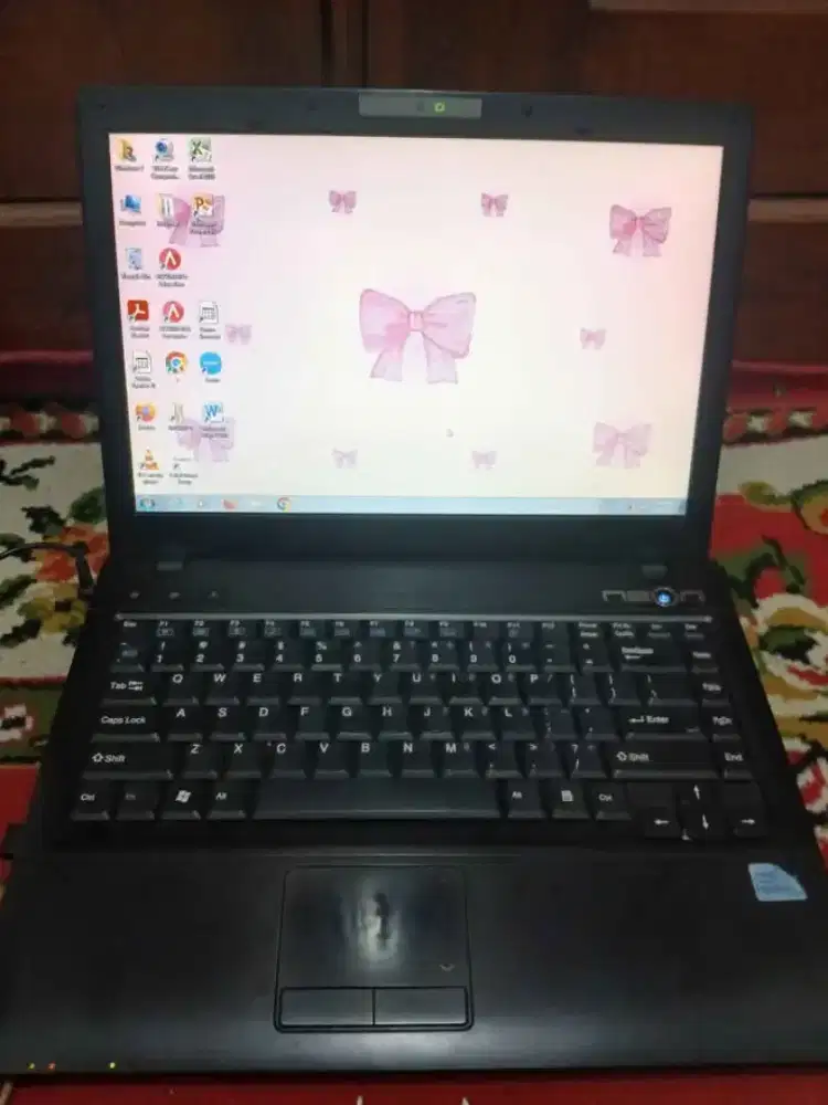 Laptop Axio Neon