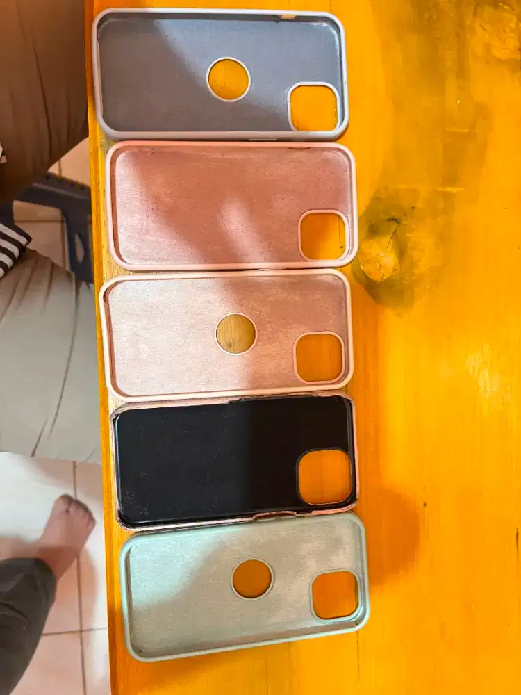 Case Iphone 13 Berbagai Macam Warna
