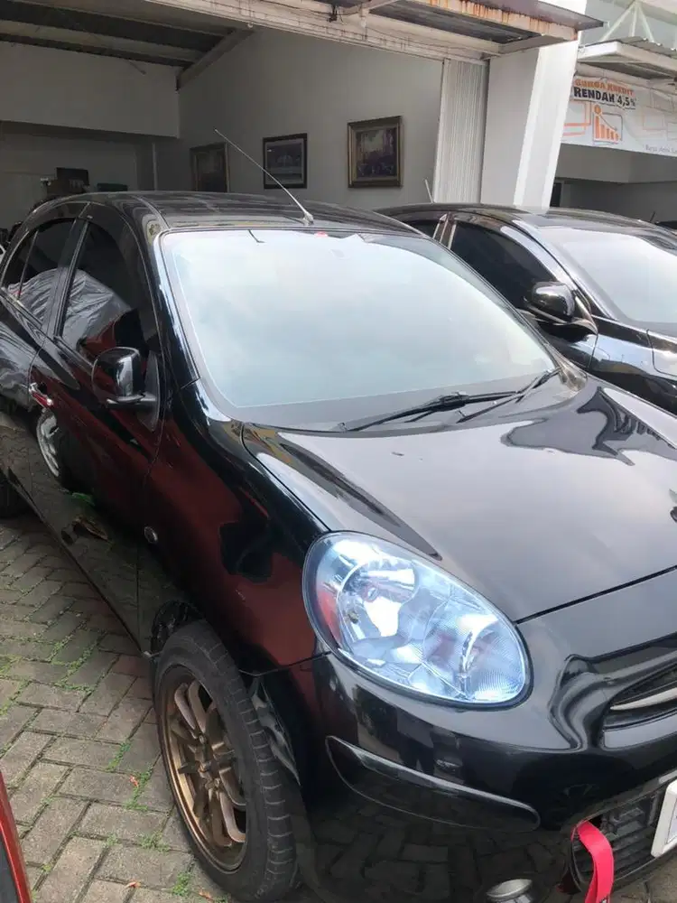 Dijual Nissan March