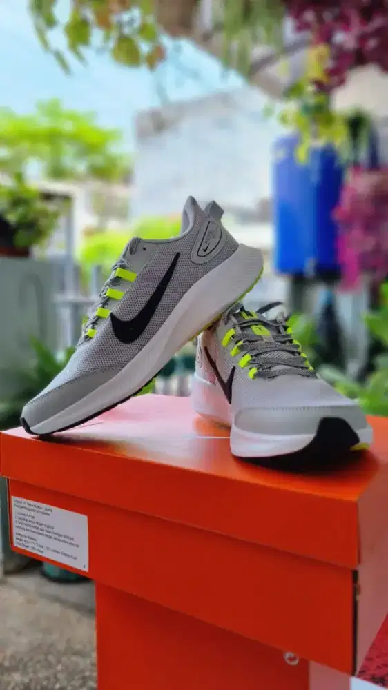 sepatu lari nike runallday 2 bukan hoka/ adidas/ puma/ new balance